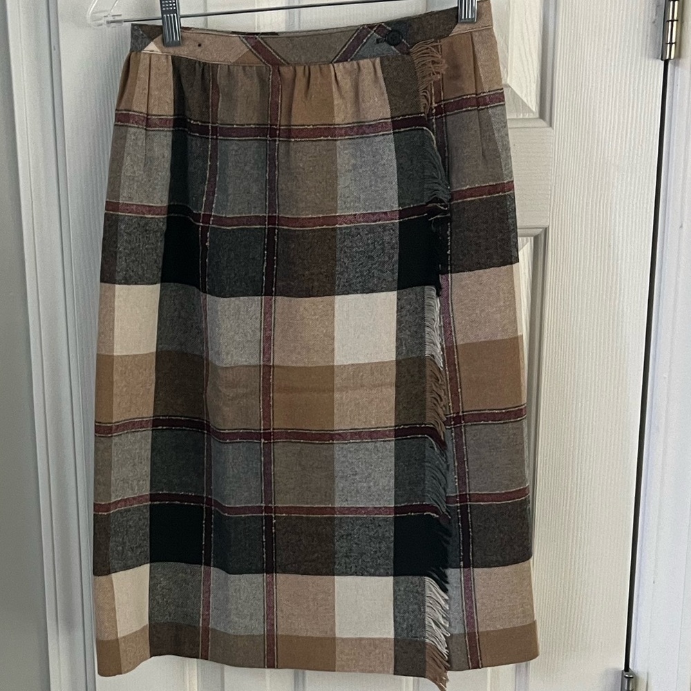 Haberdashery wrap skirt size 8